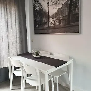https://piso-pedregalejo.1costadelsol.com
